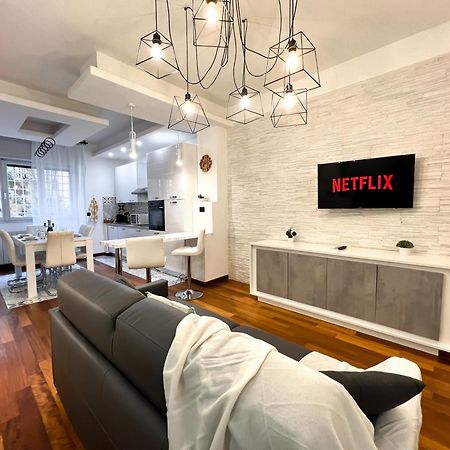 Unique House - 3 Bedrooms & 2 Bathrooms With 4 Beds - 100 Meters To The Metro A Roma Esterno foto